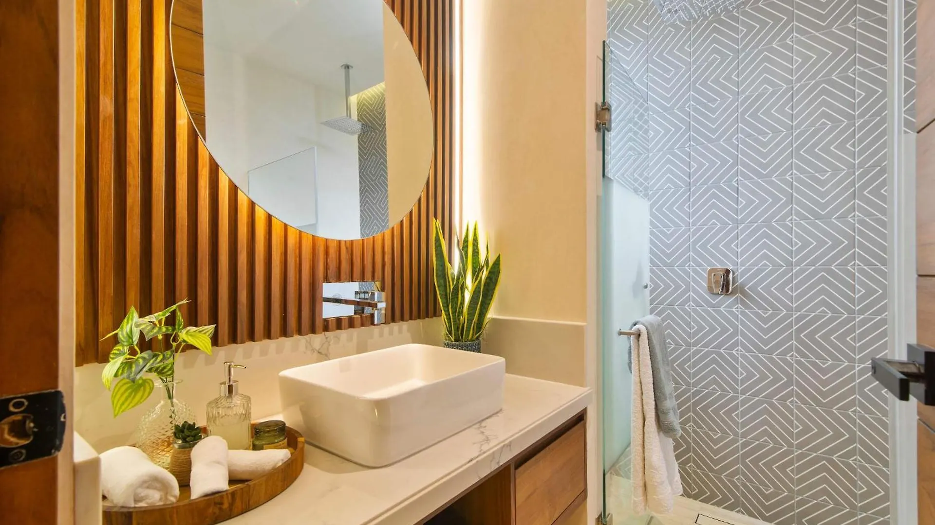 Apartment Stunning 2Br With Plunge Pool - Rooftop Sea Views Playa del Carmen