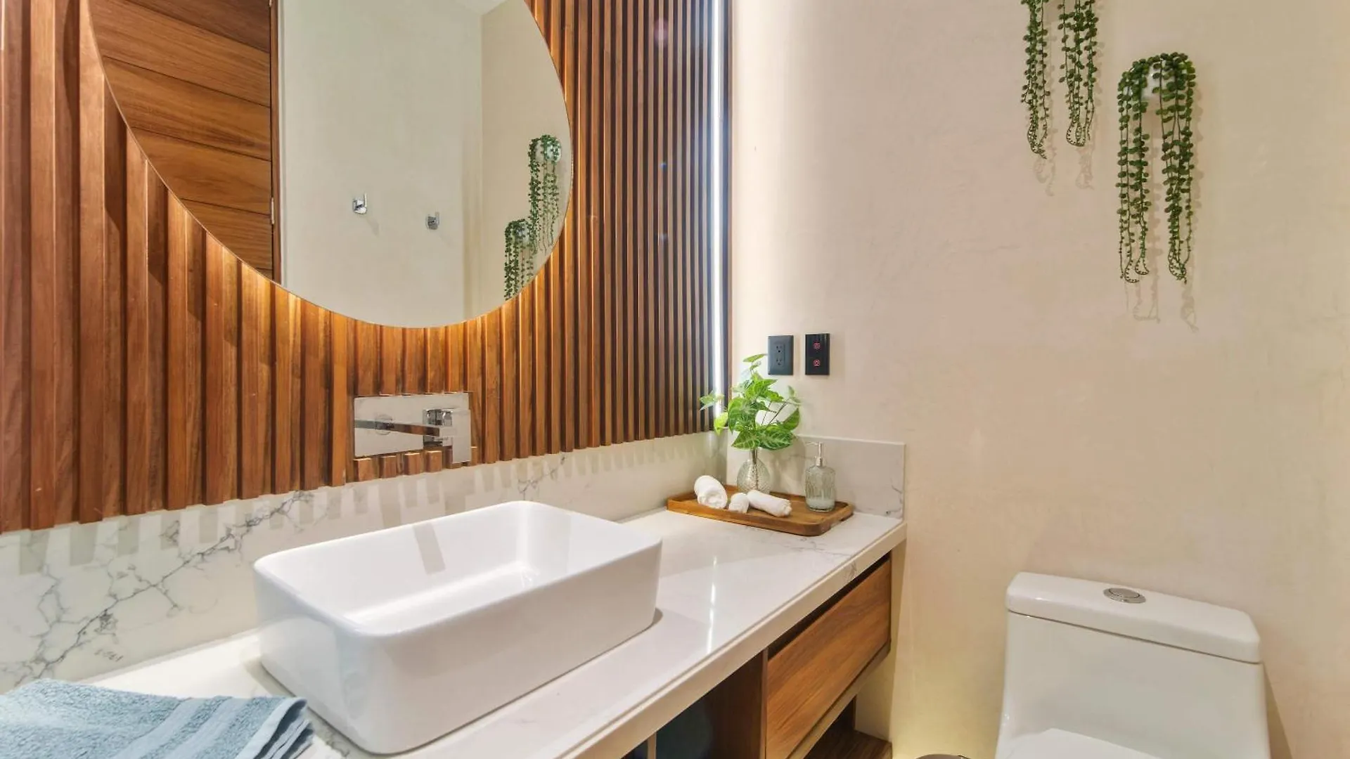 Stunning 2Br With Plunge Pool - Rooftop Sea Views Playa del Carmen Apartment