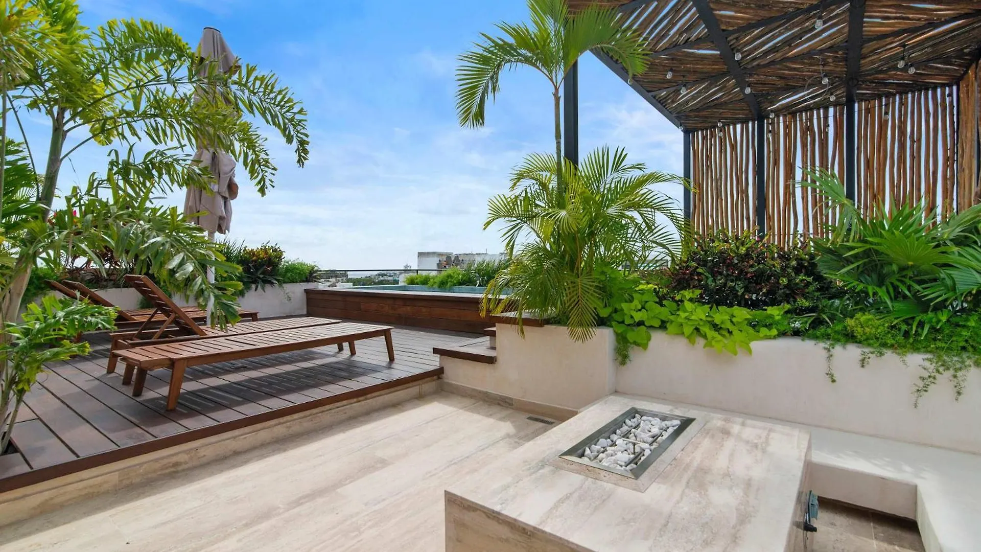 Apartment Stunning 2Br With Plunge Pool - Rooftop Sea Views Playa del Carmen
